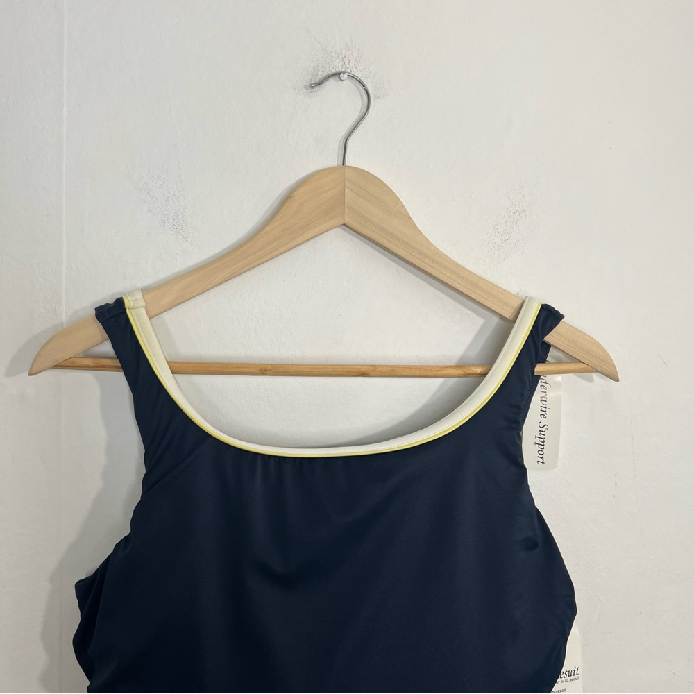 NWT Miraclesuit Regatta Navy Blue One Piece Slimming Swimsuit Size 16 - Picture 3 of 12